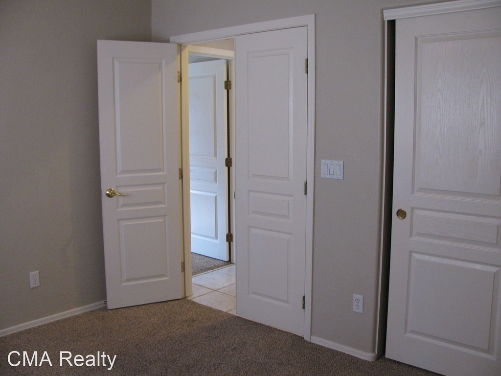 1540 Addington Drive - Photo 9