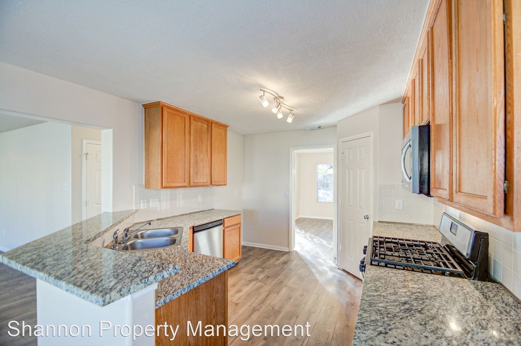 3703 Lamppost Place - Photo 8