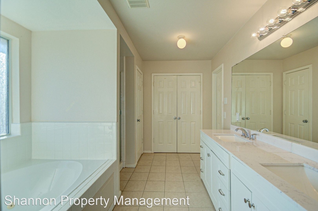 3703 Lamppost Place - Photo 18