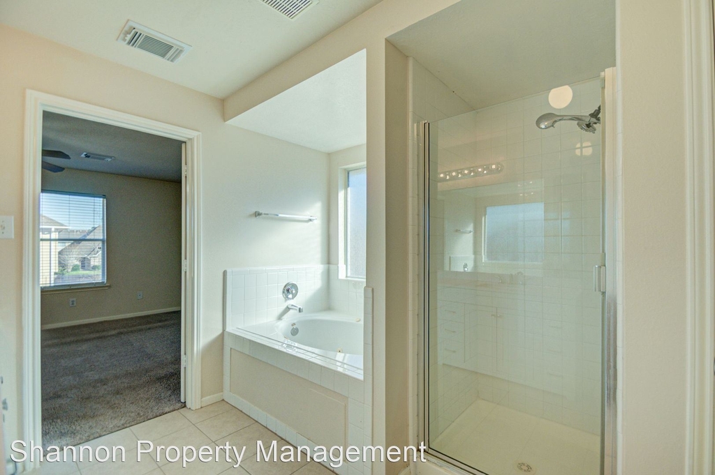 3703 Lamppost Place - Photo 20