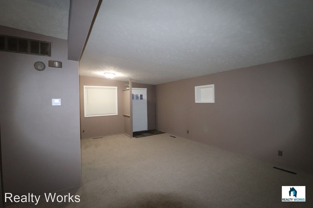 719 E Eldora Lane - Photo 2