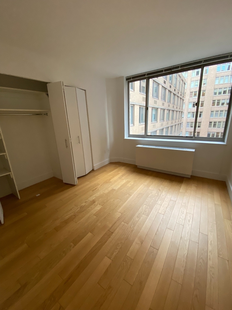 200 West 26th Street - Photo 2