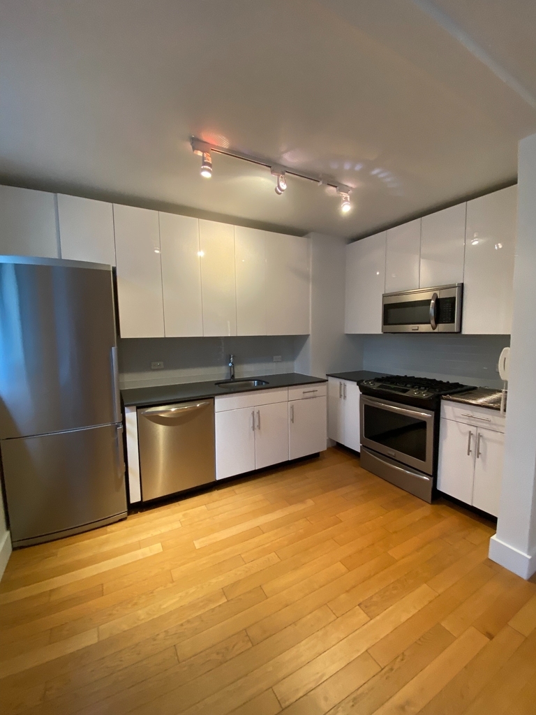 200 West 26th Street - Photo 0