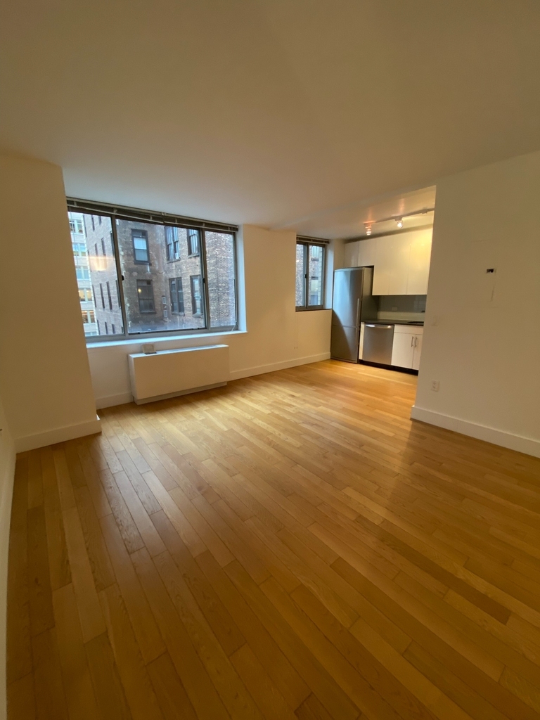 200 West 26th Street - Photo 1