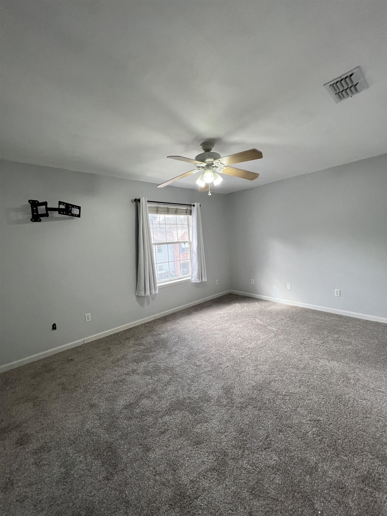 3057 Camelliawood Circle E - Photo 8