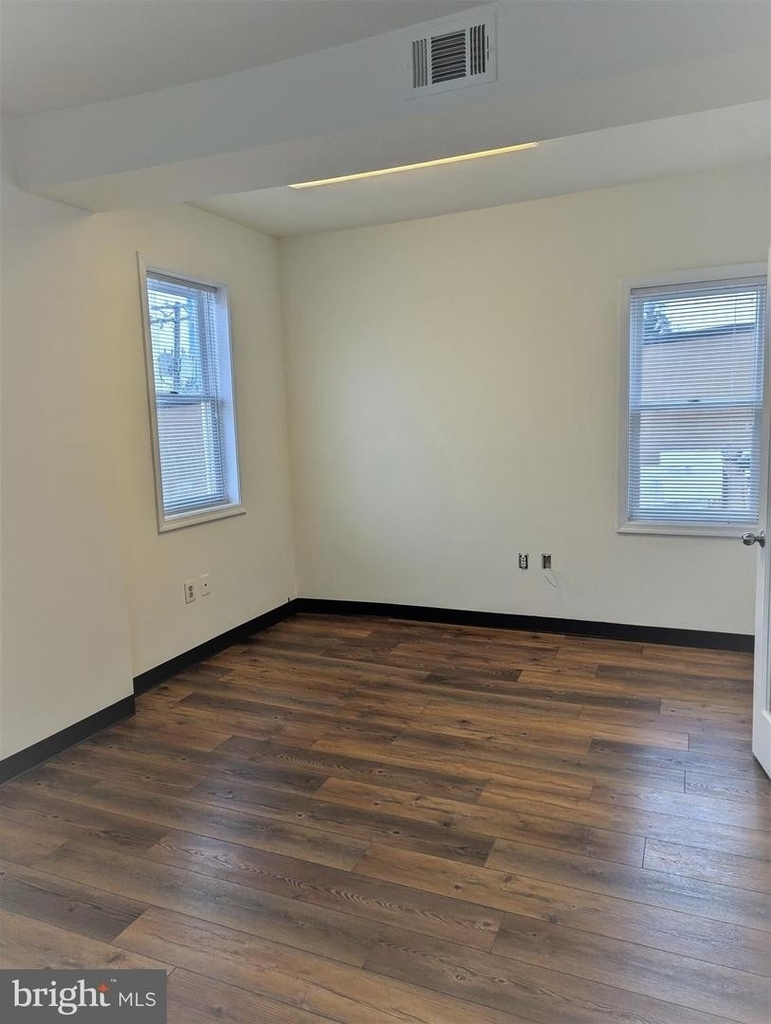 37 Main St #suite 202 - Photo 7