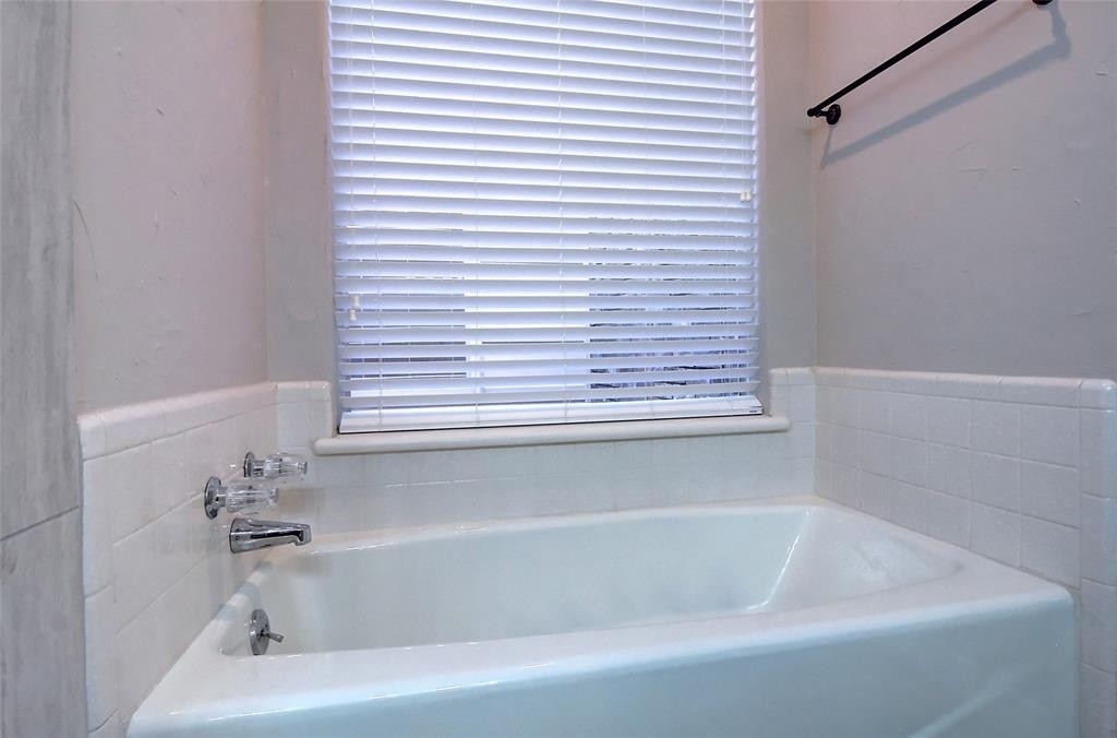 3005 Stonehenge Lane - Photo 10