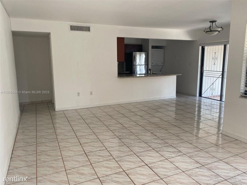 10221 Fontainebleau Blv 103 - Photo 6