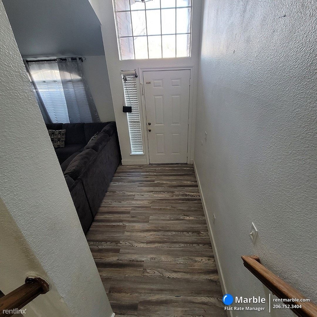 20431 Apache Lake Dr - Photo 2