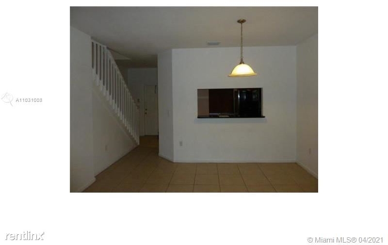 2516 Sw 83rd Ave # 104 - Photo 1