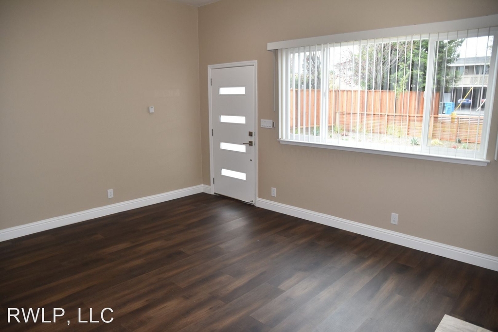 1110 Almanor Avenue - Photo 8