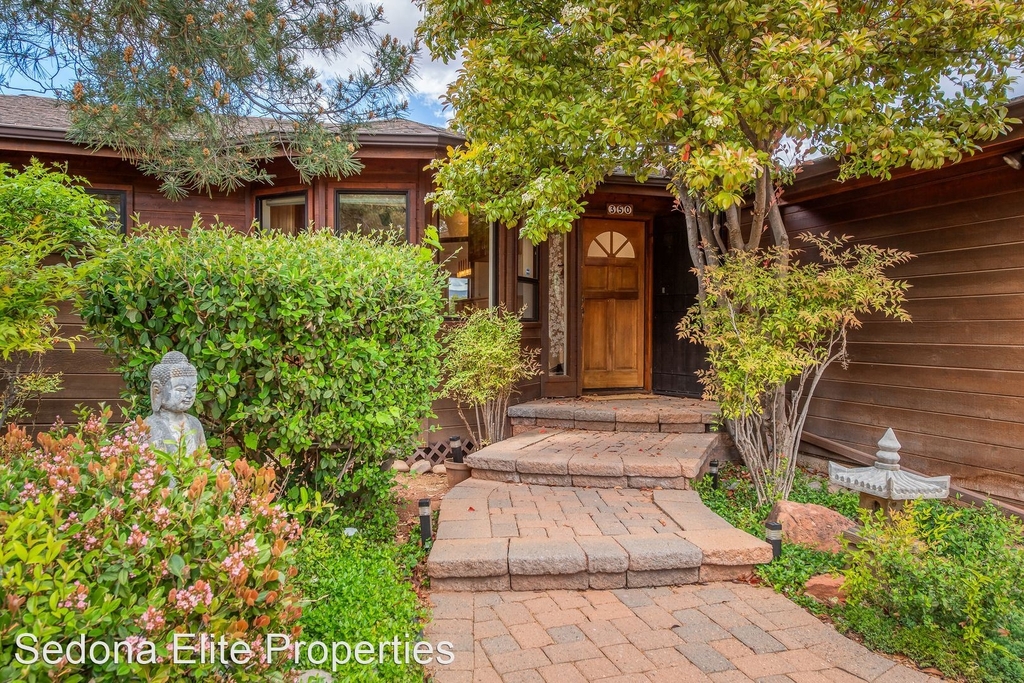 350 Rockridge Drive - Photo 0