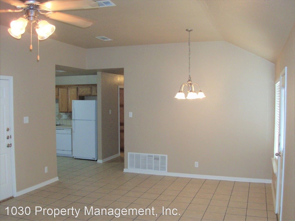 5004 Heather Lane - Photo 2