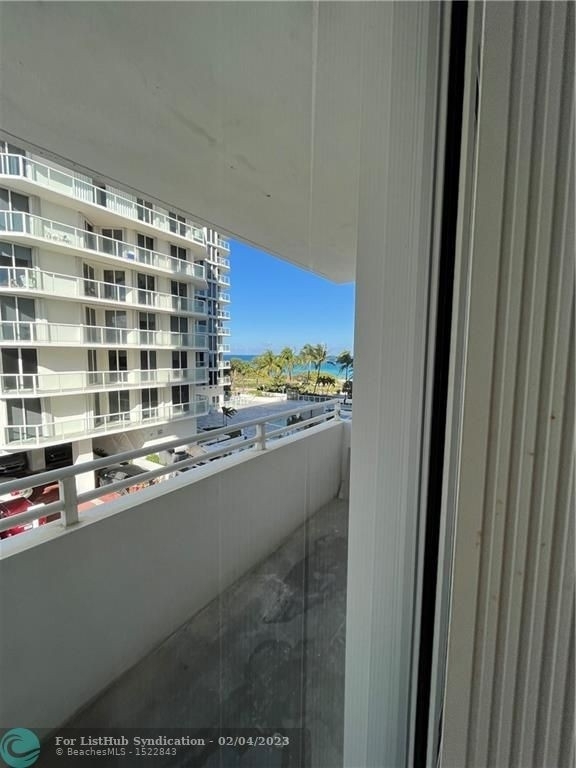 8911 Collins Ave - Photo 6