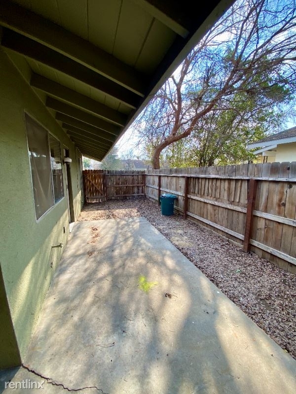 520 W Sierra Ave #102 - Photo 6