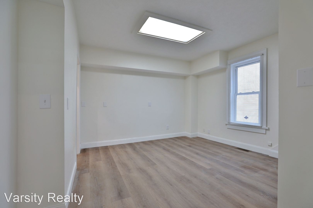 92 East 11th Avenue - Photo 18