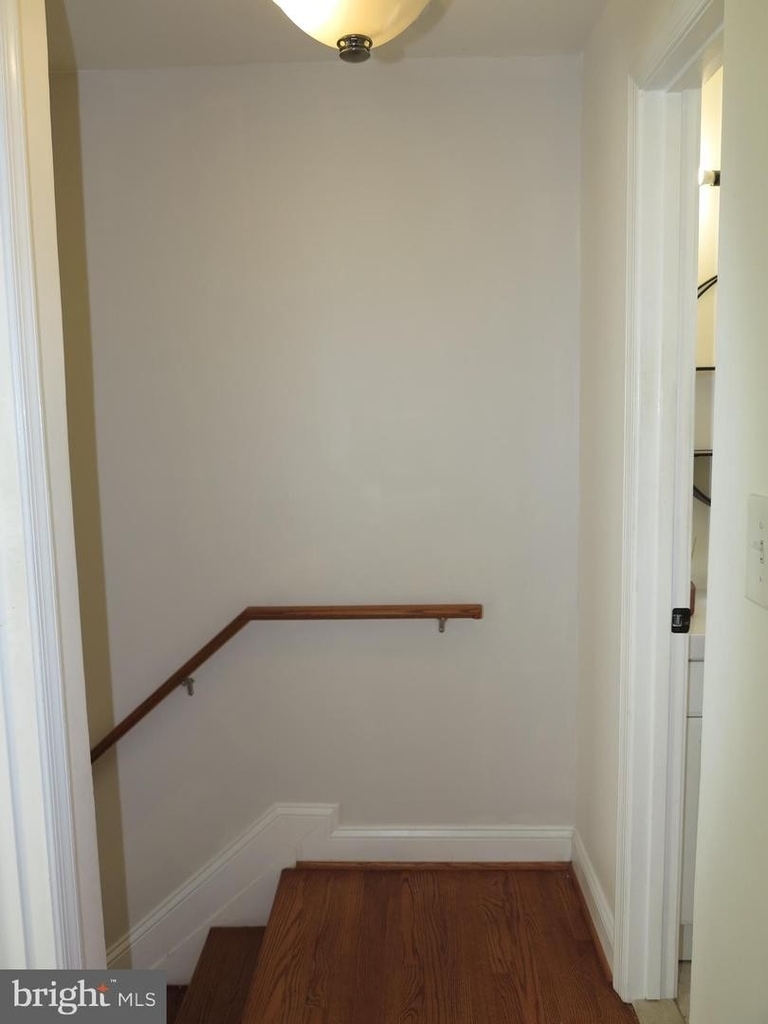 2228 Huntington Ave - Photo 22