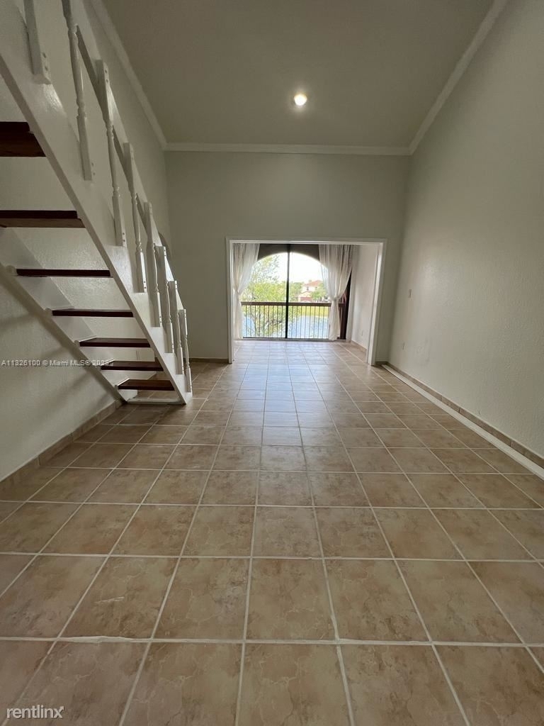 10257 Nw 9th Street Cir - Photo 2