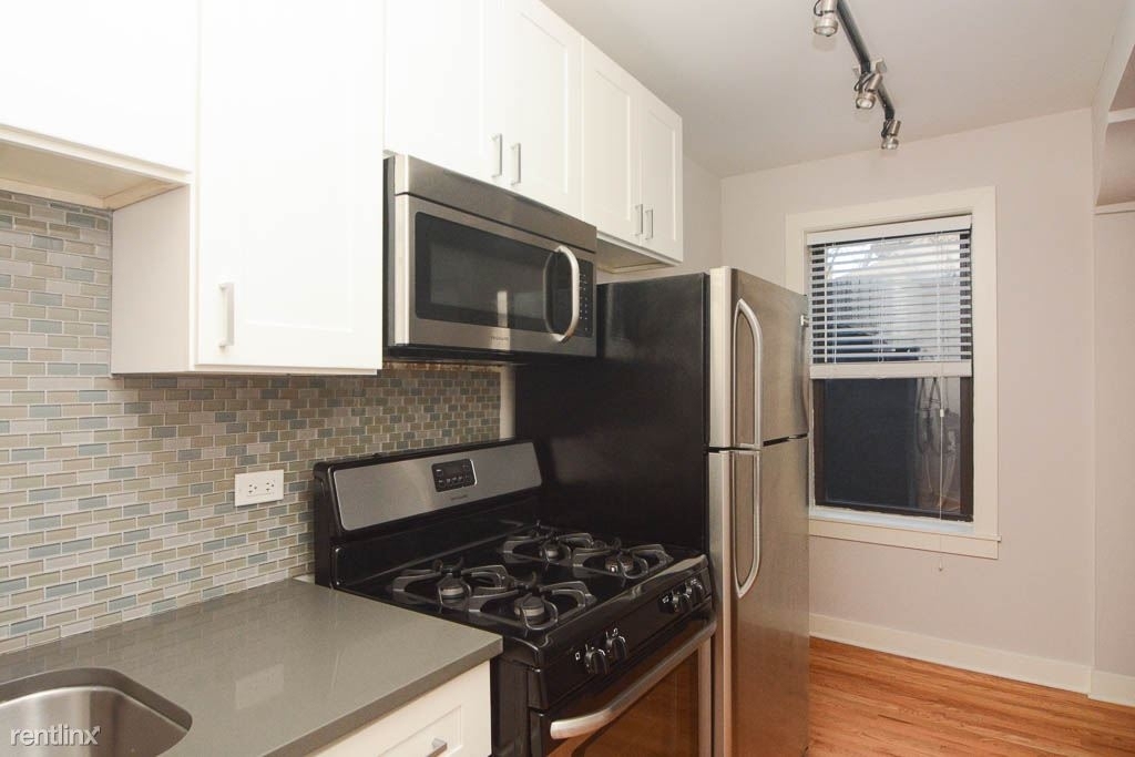 2420 N. Kedzie, Unit 801 - Photo 4