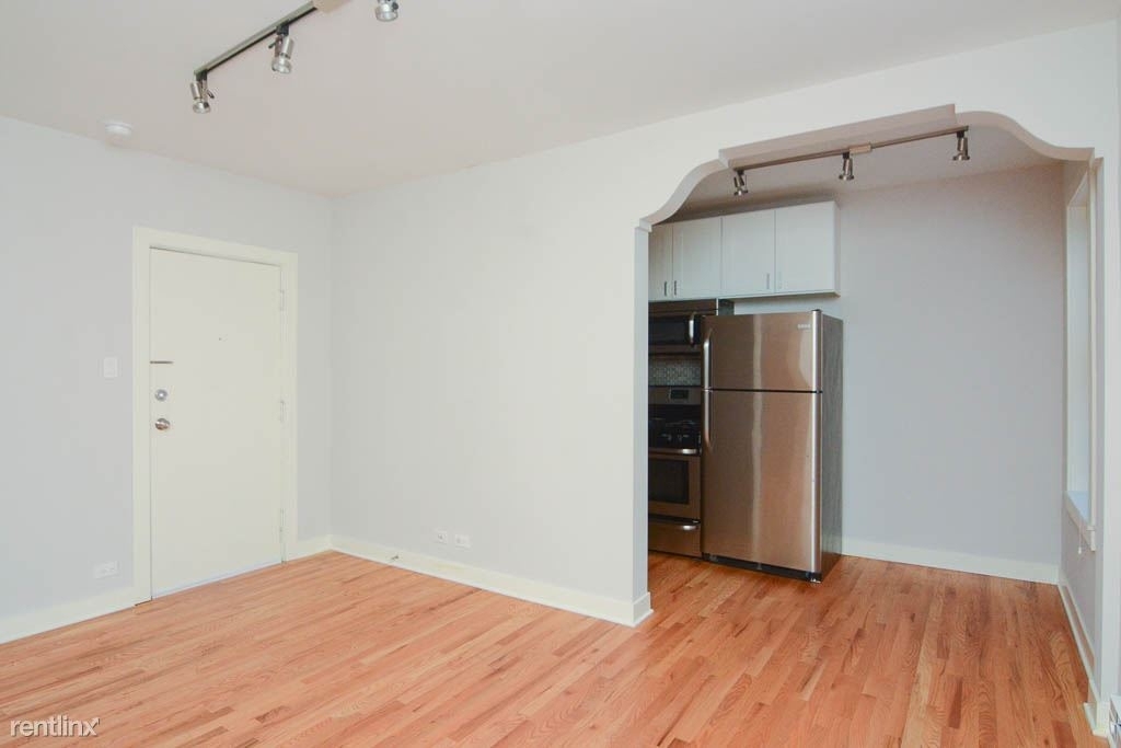 2420 N. Kedzie, Unit 801 - Photo 8