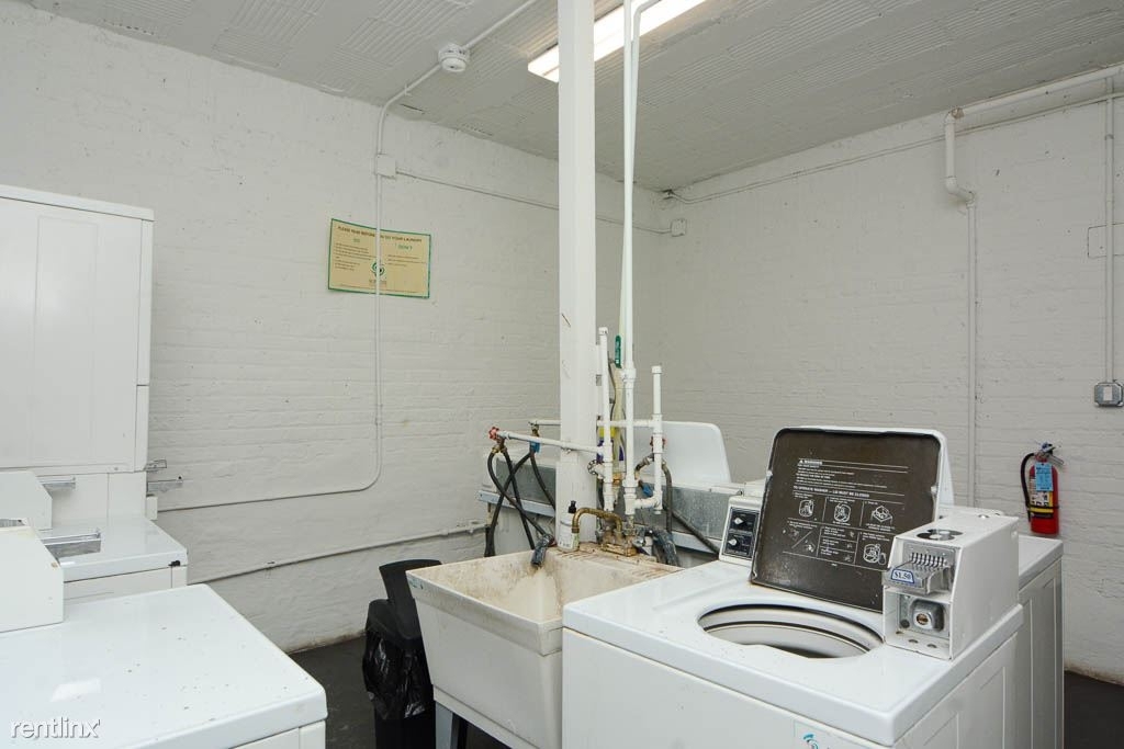 2420 N. Kedzie, Unit 801 - Photo 16