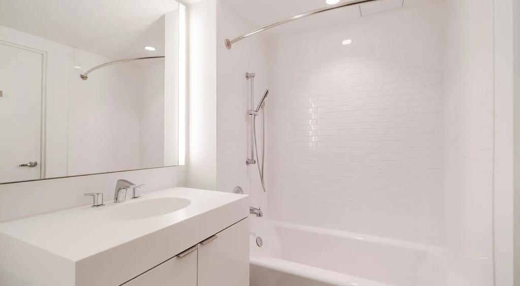 West 67 St  - Photo 3