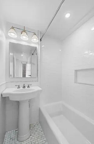 West 85 St  - Photo 3