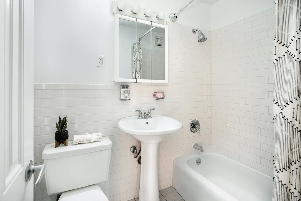 792 Columbus Avenue - Photo 17