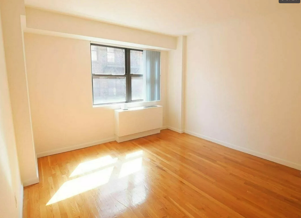 225 East 85th Street - Photo 7