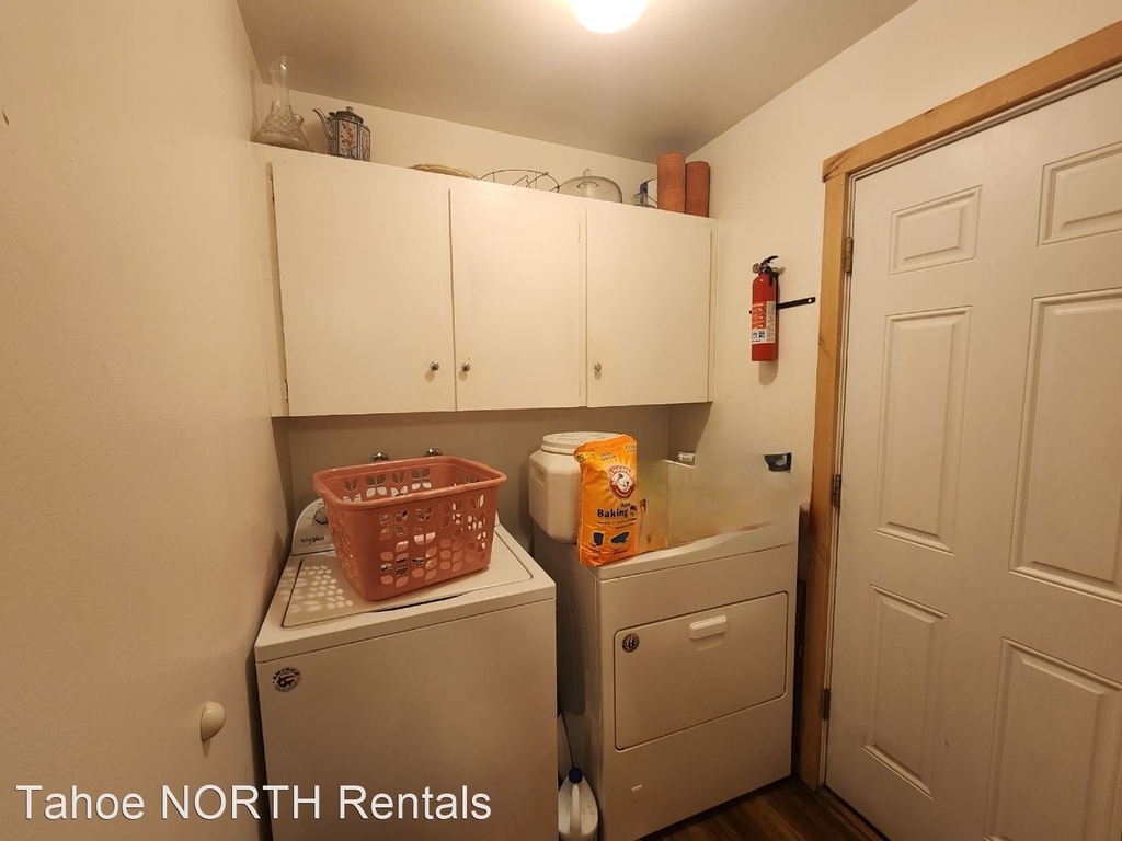 8855 Brook Avenue - Photo 13