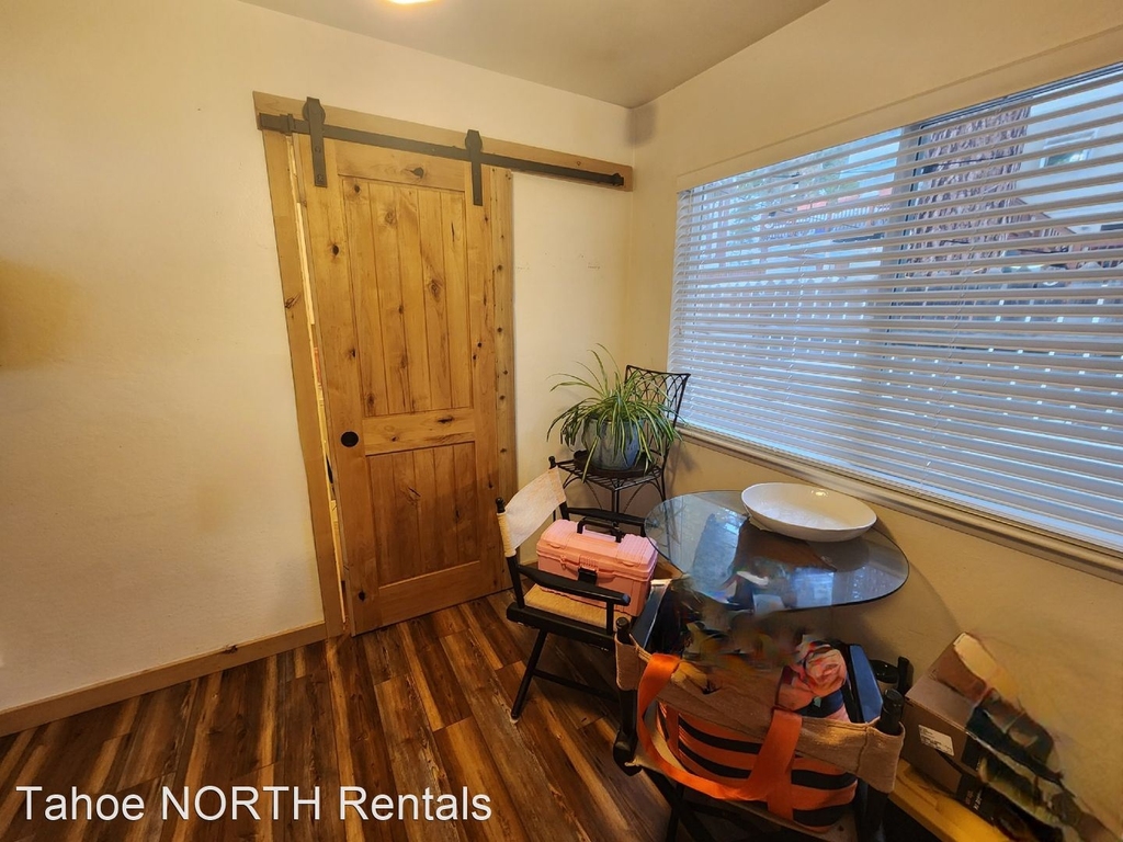 8855 Brook Avenue - Photo 12