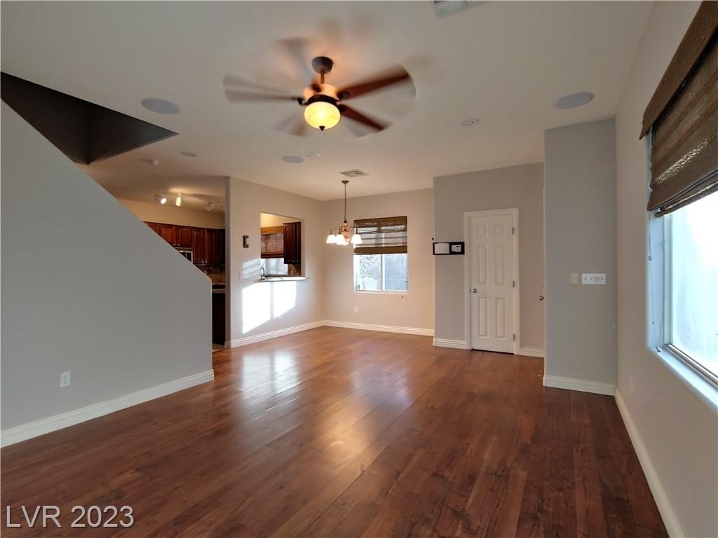 2019 Suzy Nagle Avenue - Photo 12