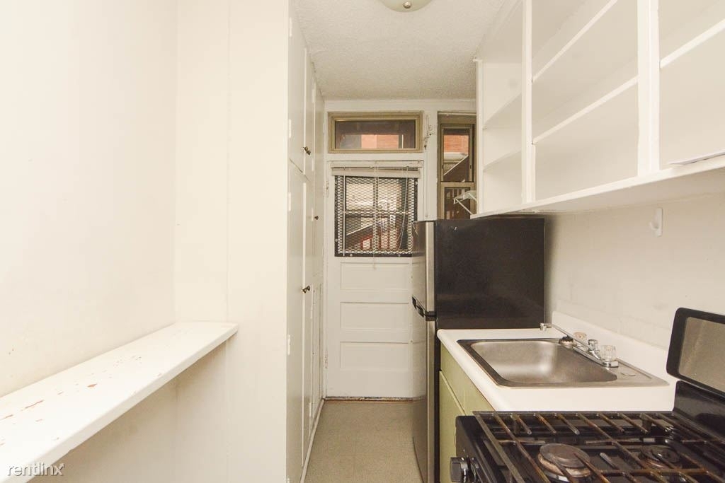 548 W. Surf, Unit N3 - Photo 3