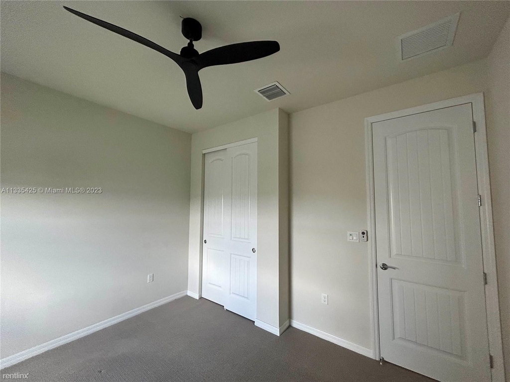 4985 Eucalyptus Dr # 4985 - Photo 6