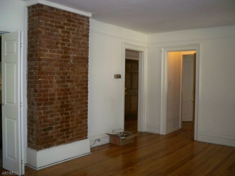 132 Watchung Ave - Photo 1