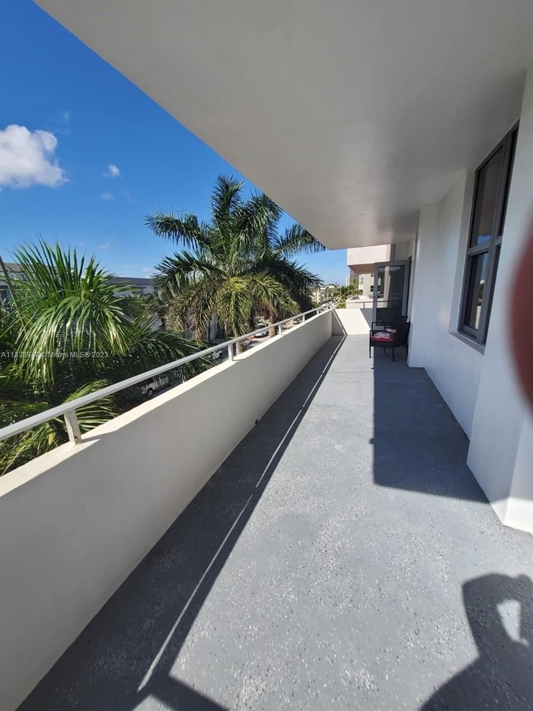 9225 Collins Ave - Photo 10