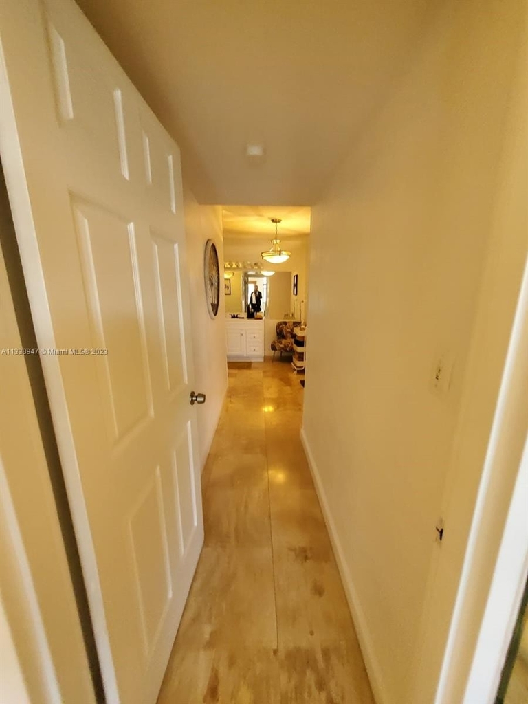 9225 Collins Ave - Photo 14