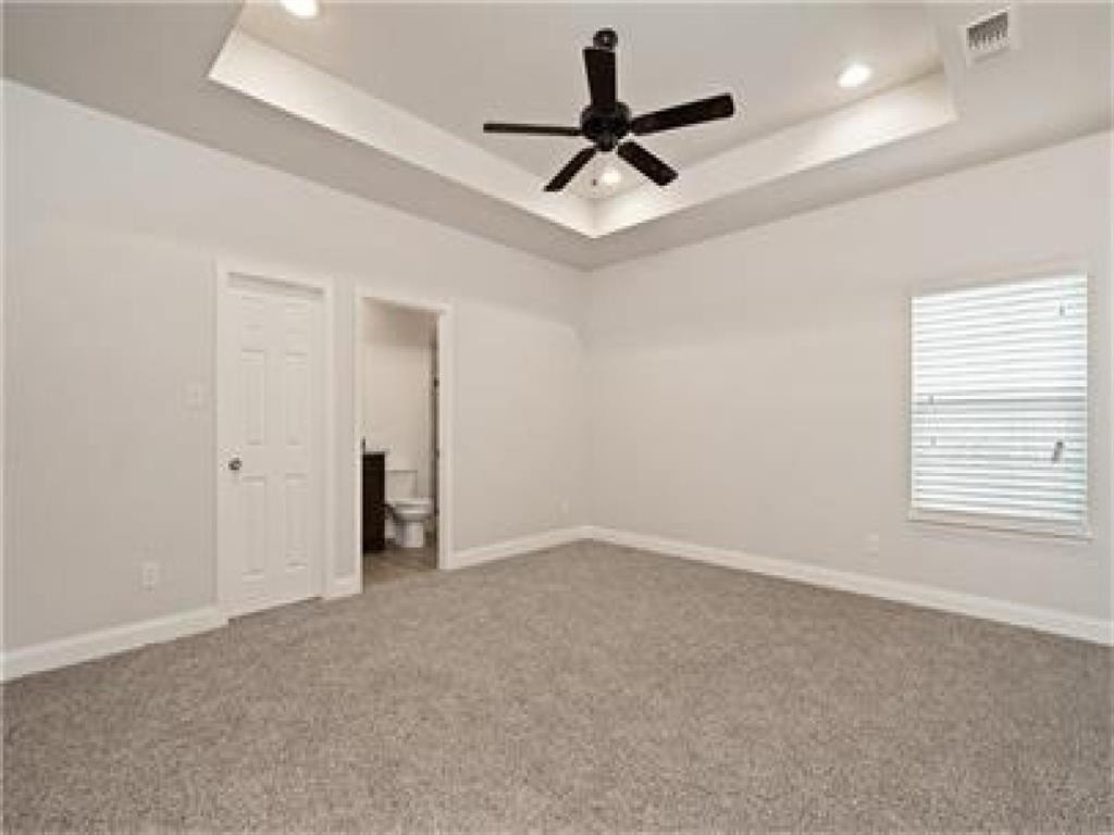 1709 Manor Garden - Photo 4