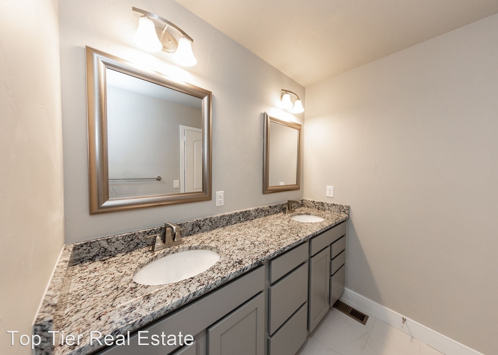 5365 Sky Top Lane - Photo 24