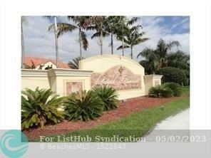 1267 Sw 46th Ave - Photo 3