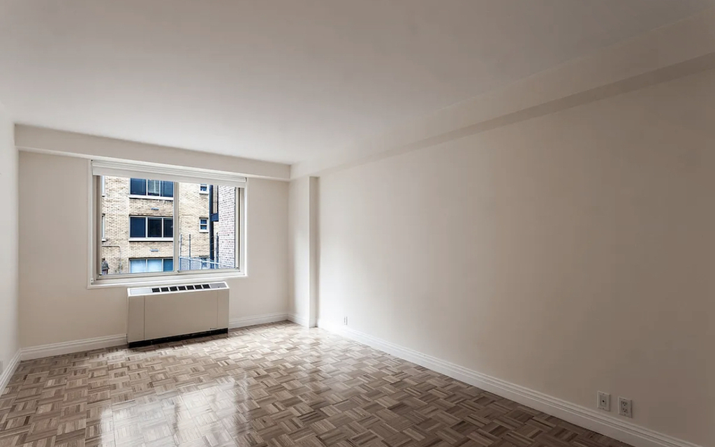 55 West 14th Street - Photo 1