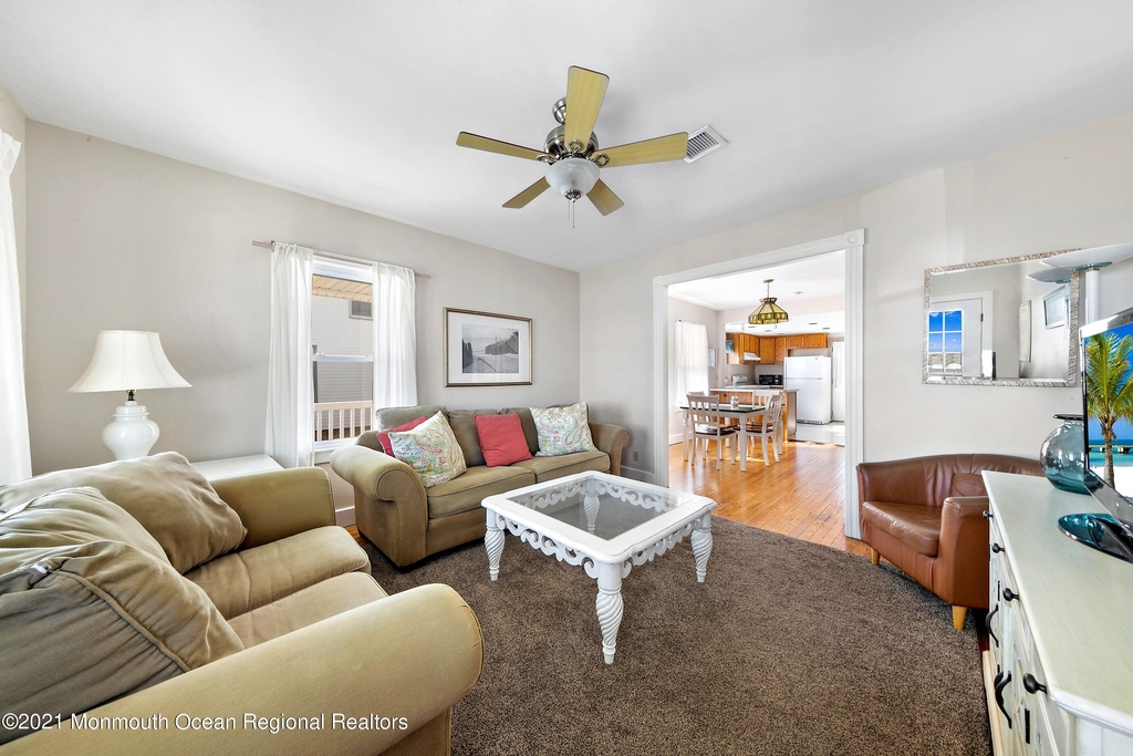 1211 Ocean Avenue - Photo 18