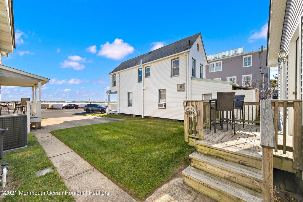 1211 Ocean Avenue - Photo 14