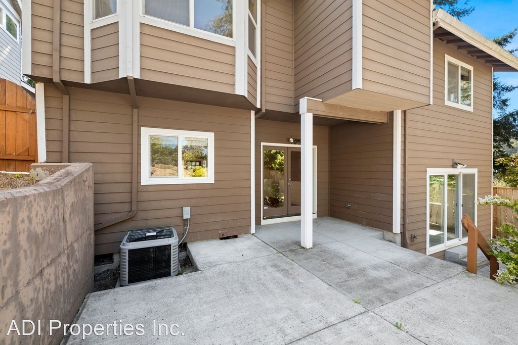 4829 Sw 45th Ave - Photo 28