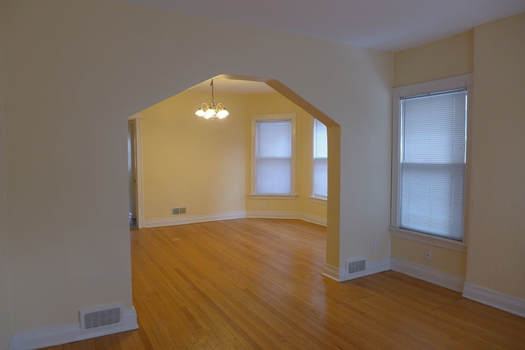 419 Ashland Ave - Photo 4