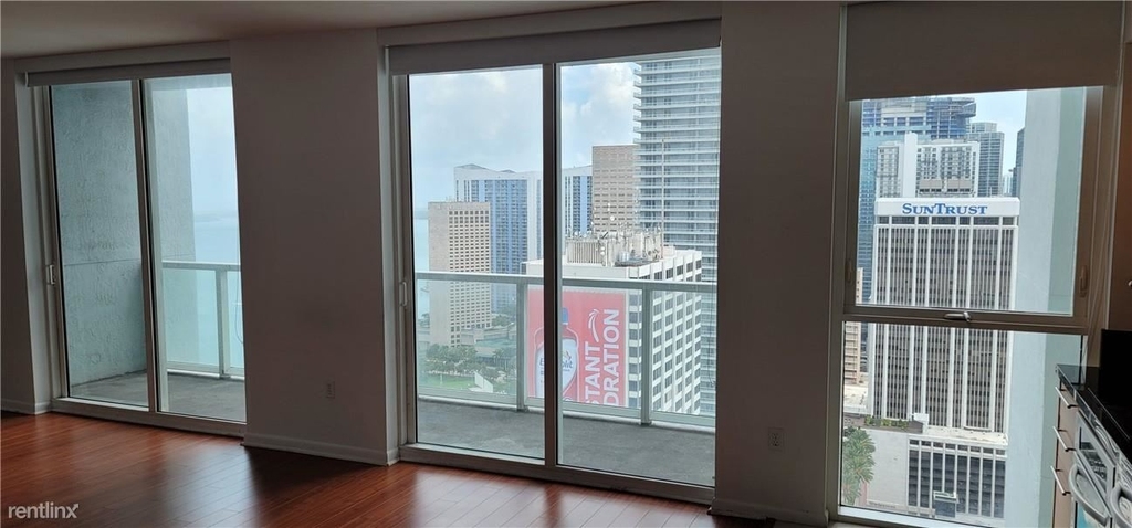 244 Biscayne Blvd - Photo 0