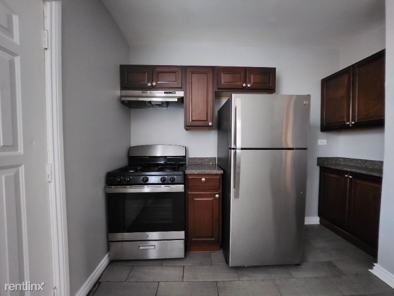 2920 W 64th St 2 - Photo 9