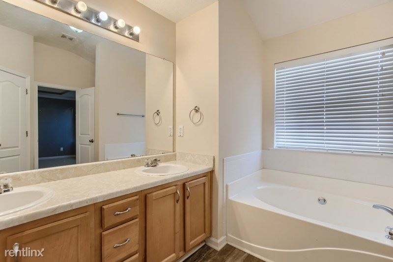 5460 Yellow Pine Drive Unit - Photo 15