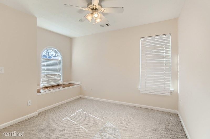 5460 Yellow Pine Drive Unit - Photo 12