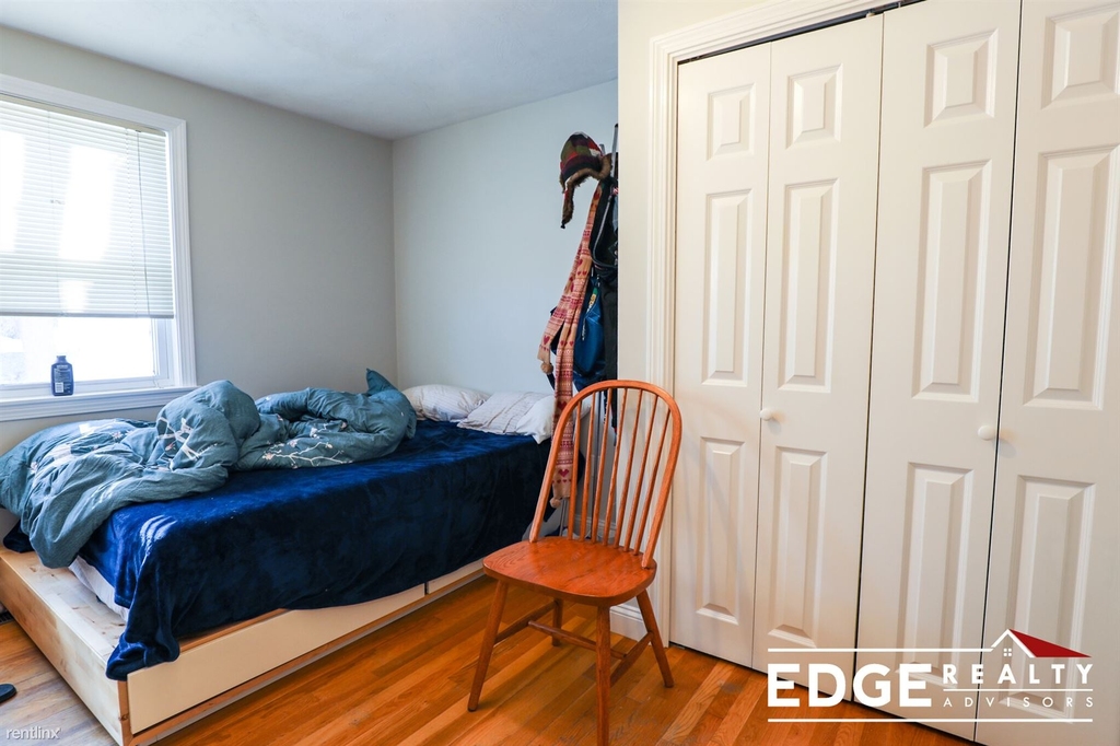 21 Kinross Rd Apt 3 - Photo 6